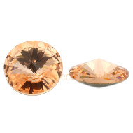 Swarovski Rivoli 1122 SS39 - Light Peach F Swarovski Rivoli 1122 SS39 - Light Peach F